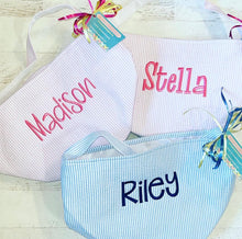 Load image into Gallery viewer, Seersucker/Gingham Easter Baskets