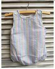 Load image into Gallery viewer, Unisex Multi Stripe Seersucker Bubble