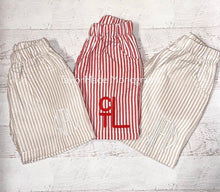 Load image into Gallery viewer, Boys Seersucker/Gingham Shorts w/ MONOGRAM
